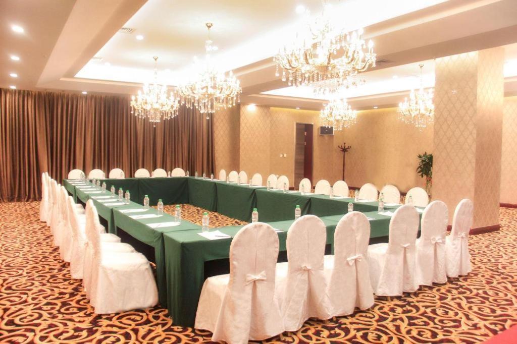 Shenyang Haiyun Jinjiang International Hotel Esterno foto